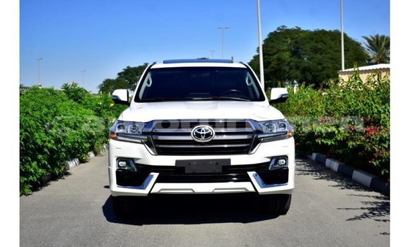 Buy Import Toyota Land Cruiser White Car in Import - Dubai in Ahal Buy Import Toyota Land Cruiser White Car in Import - Dubai in Ahal