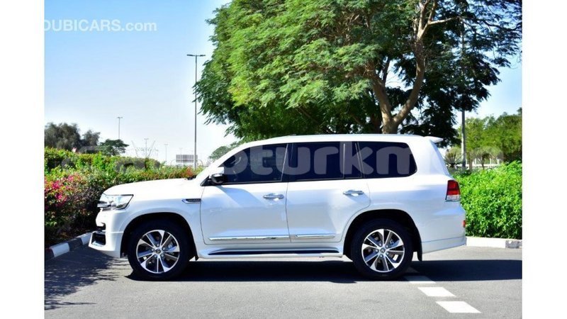 Big with watermark toyota land cruiser ahal import dubai 1739