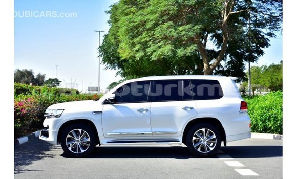 Buy Import Toyota Land Cruiser White Car in Import - Dubai in Ahal Buy Import Toyota Land Cruiser White Car in Import - Dubai in Ahal