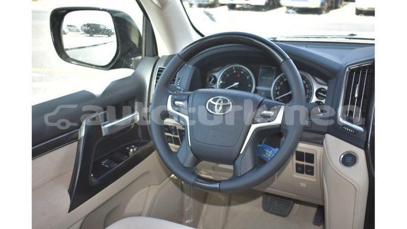 Big with watermark toyota land cruiser ahal import dubai 1740