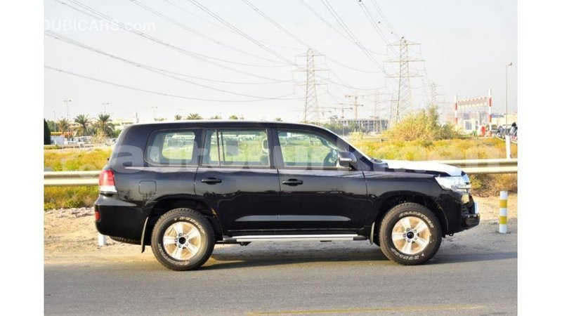 Big with watermark toyota land cruiser ahal import dubai 1743