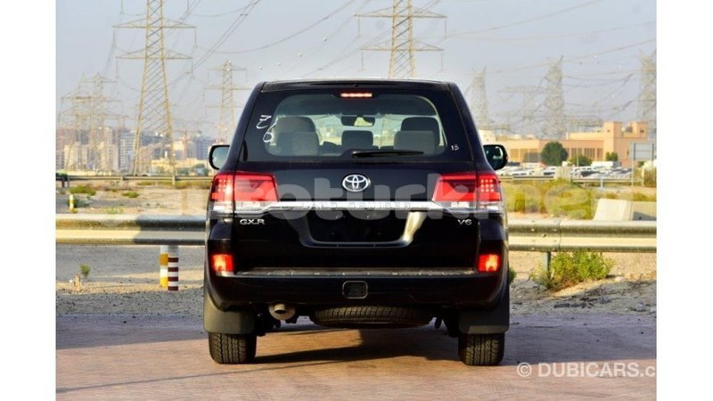 Big with watermark toyota land cruiser ahal import dubai 1743