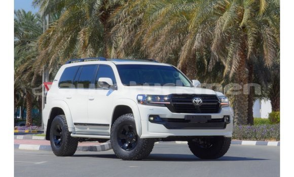 Buy Import Toyota Land Cruiser White Car in Import - Dubai in Ahal Buy Import Toyota Land Cruiser White Car in Import - Dubai in Ahal