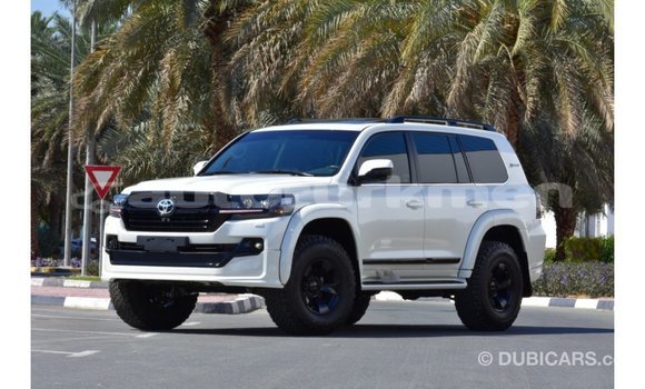 Buy Import Toyota Land Cruiser White Car in Import - Dubai in Ahal Buy Import Toyota Land Cruiser White Car in Import - Dubai in Ahal