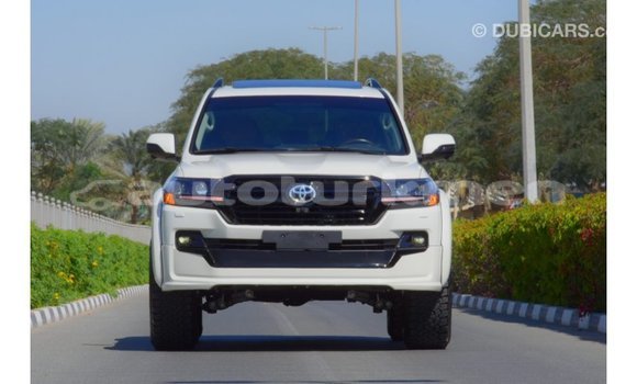 Buy Import Toyota Land Cruiser White Car in Import - Dubai in Ahal Buy Import Toyota Land Cruiser White Car in Import - Dubai in Ahal