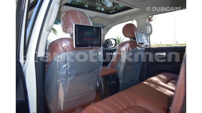 Big with watermark toyota land cruiser ahal import dubai 1747