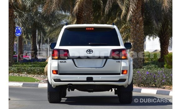 Buy Import Toyota Land Cruiser White Car in Import - Dubai in Ahal Buy Import Toyota Land Cruiser White Car in Import - Dubai in Ahal
