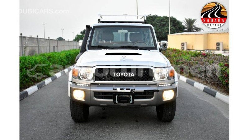 Big with watermark toyota land cruiser ahal import dubai 1754