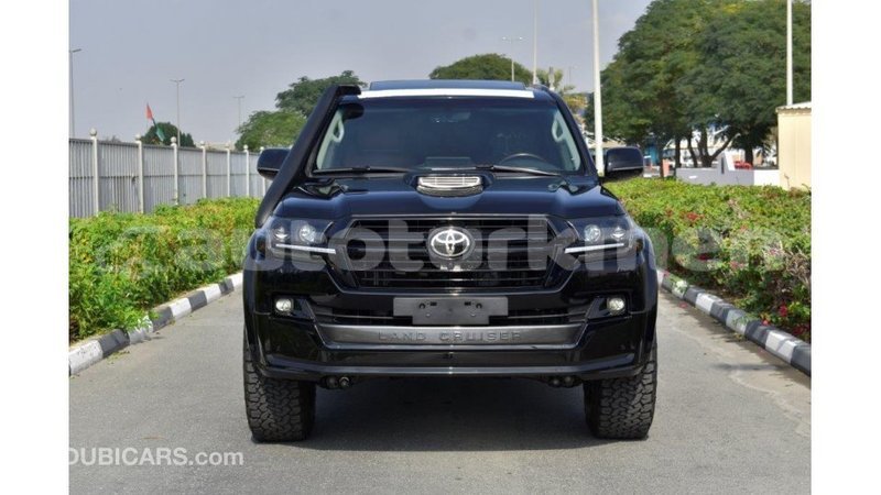Big with watermark toyota land cruiser ahal import dubai 1757