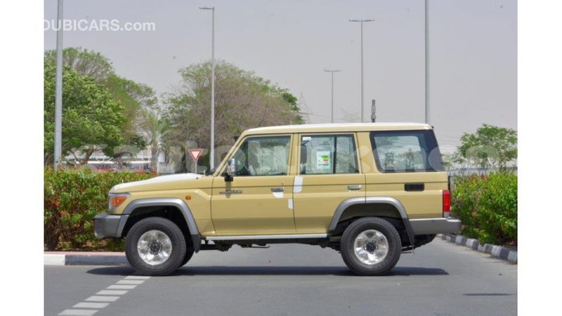 Big with watermark toyota land cruiser ahal import dubai 1761