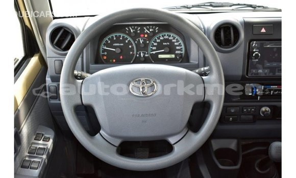 Buy Import Toyota Land Cruiser Beige Car in Import - Dubai in Ahal Buy Import Toyota Land Cruiser Beige Car in Import - Dubai in Ahal