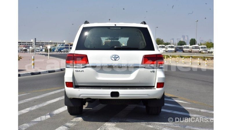 Big with watermark toyota land cruiser ahal import dubai 1762