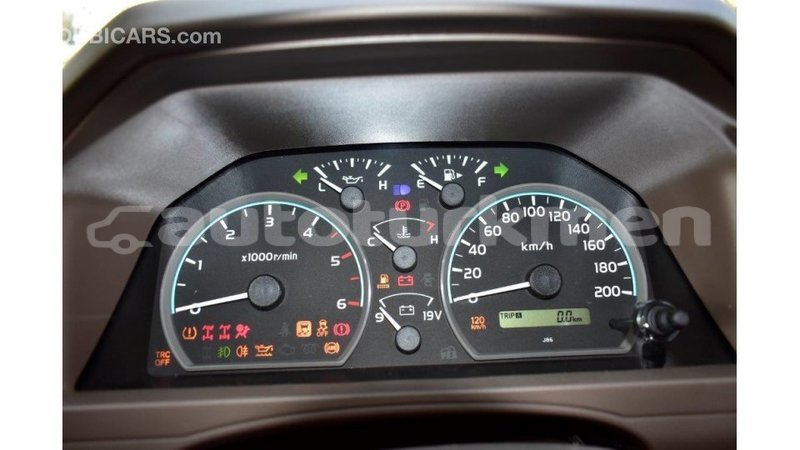 Big with watermark toyota land cruiser ahal import dubai 1767