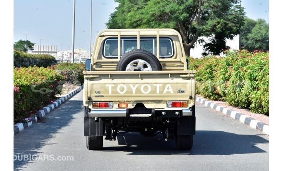 Buy Import Toyota Land Cruiser Beige Car in Import - Dubai in Ahal Buy Import Toyota Land Cruiser Beige Car in Import - Dubai in Ahal