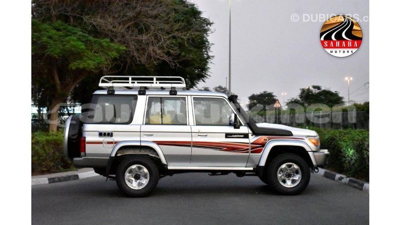 Big with watermark toyota land cruiser ahal import dubai 1776