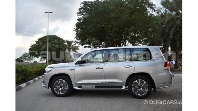 Big with watermark toyota land cruiser ahal import dubai 1777