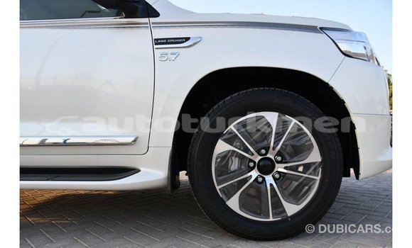 Buy Import Toyota Land Cruiser White Car in Import - Dubai in Ahal Buy Import Toyota Land Cruiser White Car in Import - Dubai in Ahal