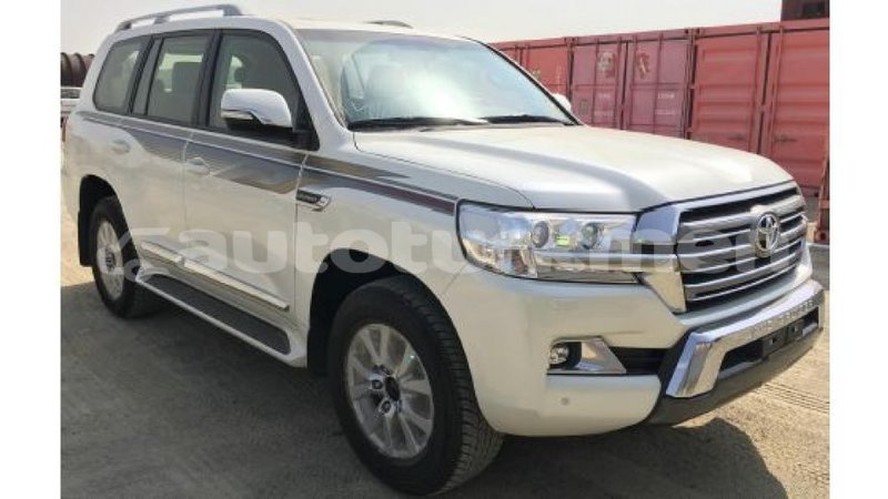 Big with watermark toyota land cruiser ahal import dubai 1785