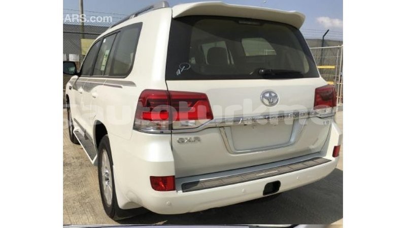 Big with watermark toyota land cruiser ahal import dubai 1785