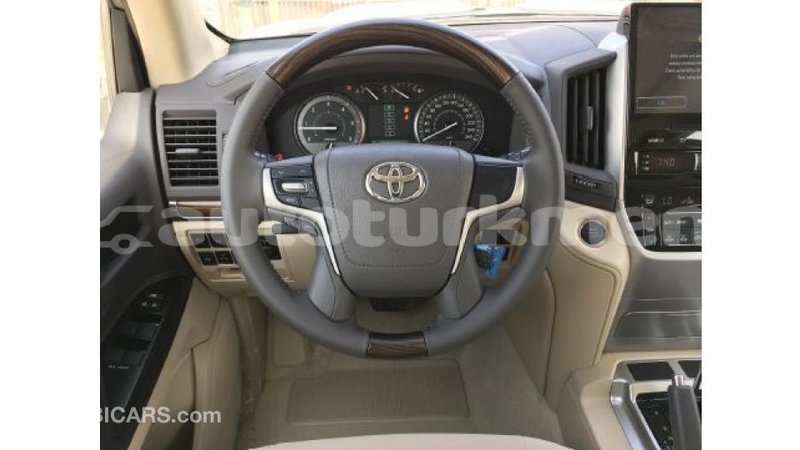 Big with watermark toyota land cruiser ahal import dubai 1785