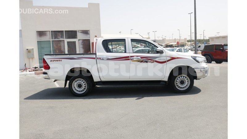 Big with watermark toyota hilux ahal import dubai 1790