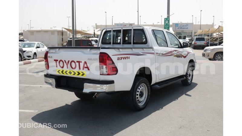 Big with watermark toyota hilux ahal import dubai 1790