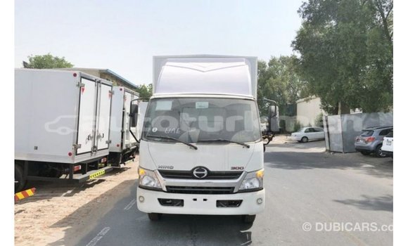 Buy Import Hino 300 Series White Truck in Import - Dubai in Ahal Buy Import Hino 300 Series White Truck in Import - Dubai in Ahal