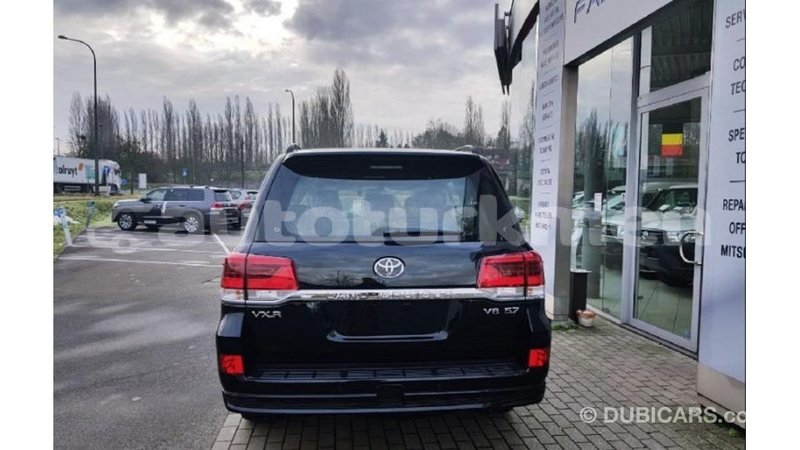 Big with watermark toyota land cruiser ahal import dubai 1805