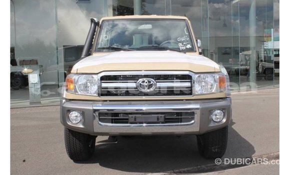 Buy Import Toyota Land Cruiser Beige Car in Import - Dubai in Ahal Buy Import Toyota Land Cruiser Beige Car in Import - Dubai in Ahal