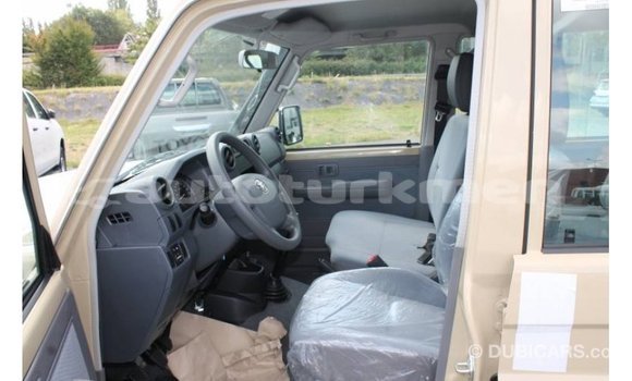 Buy Import Toyota Land Cruiser Beige Car in Import - Dubai in Ahal Buy Import Toyota Land Cruiser Beige Car in Import - Dubai in Ahal