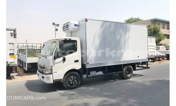Buy Import Hino 300 Series White Truck in Import - Dubai in Ahal Buy Import Hino 300 Series White Truck in Import - Dubai in Ahal