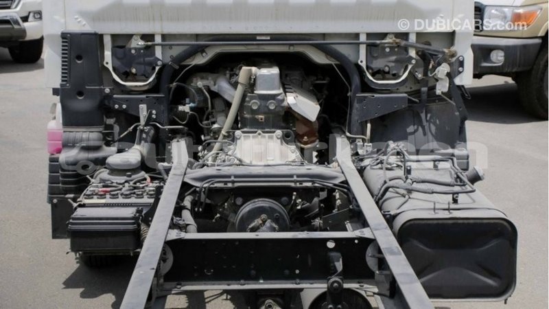 Big with watermark mitsubishi carisma ahal import dubai 1824