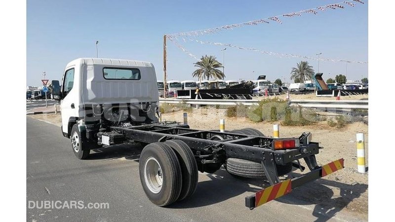 Big with watermark mitsubishi carisma ahal import dubai 1824