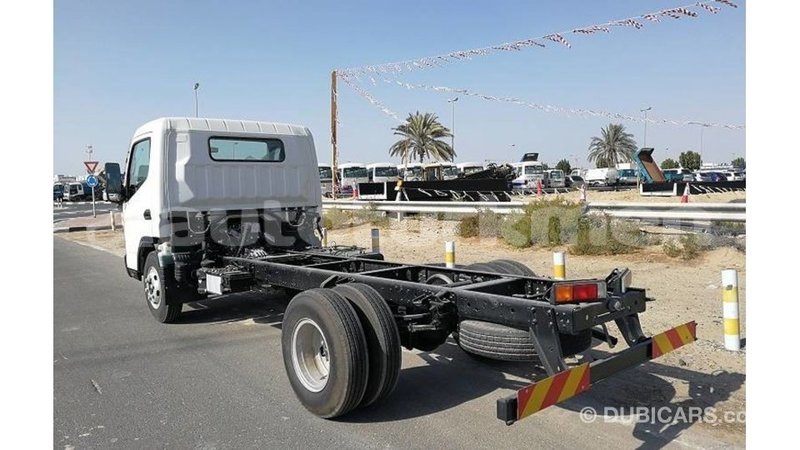 Big with watermark mitsubishi carisma ahal import dubai 1824