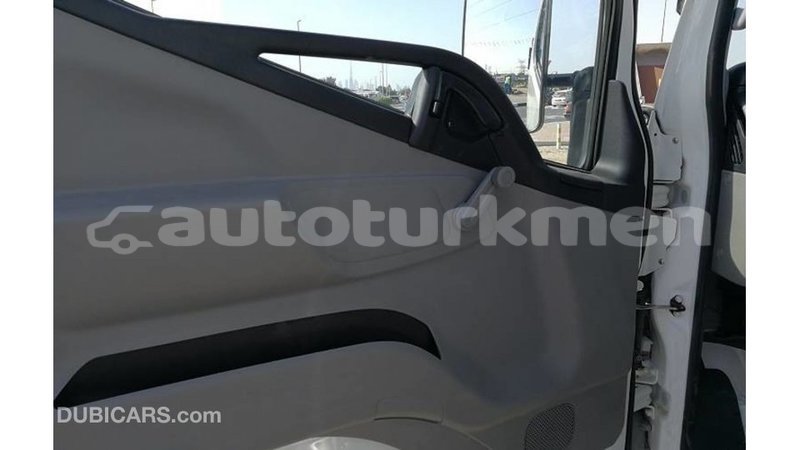 Big with watermark mitsubishi carisma ahal import dubai 1824
