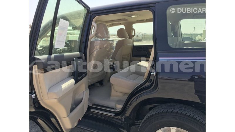Big with watermark toyota land cruiser ahal import dubai 1829
