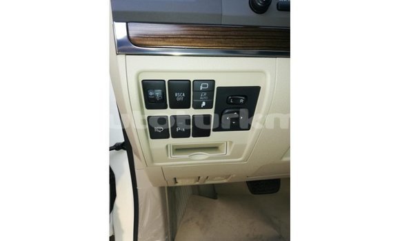 Buy Import Toyota Land Cruiser White Car in Import - Dubai in Ahal Buy Import Toyota Land Cruiser White Car in Import - Dubai in Ahal
