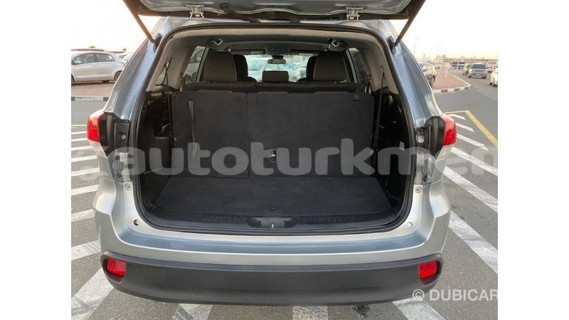 Big with watermark toyota highlander ahal import dubai 1844