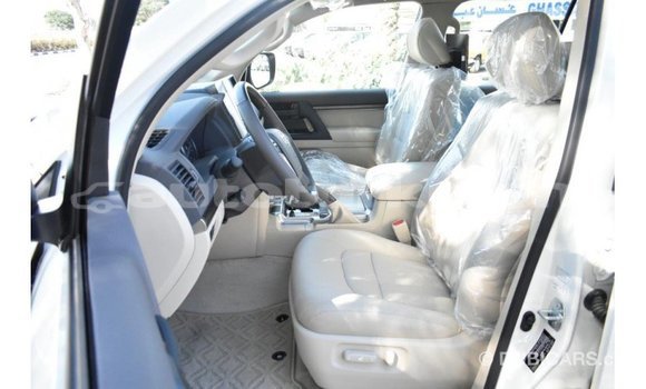Buy Import Toyota Land Cruiser White Car in Import - Dubai in Ahal Buy Import Toyota Land Cruiser White Car in Import - Dubai in Ahal
