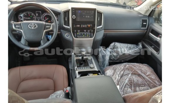 Buy Import Toyota Land Cruiser White Car in Import - Dubai in Ahal Buy Import Toyota Land Cruiser White Car in Import - Dubai in Ahal