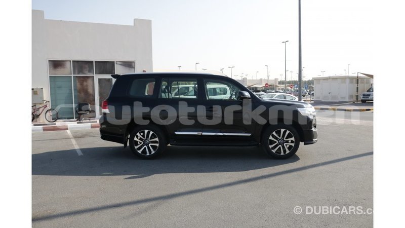 Big with watermark toyota land cruiser ahal import dubai 1855