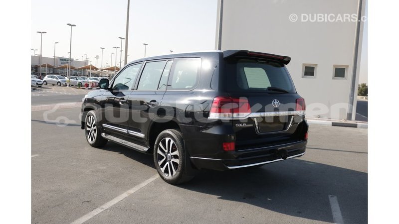 Big with watermark toyota land cruiser ahal import dubai 1855