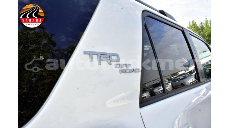 Big with watermark toyota 4runner ahal import dubai 1871