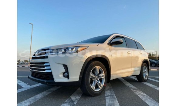 Buy Import Toyota Highlander White Car in Import - Dubai in Ahal Buy Import Toyota Highlander White Car in Import - Dubai in Ahal