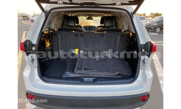 Buy Import Toyota Highlander White Car in Import - Dubai in Ahal Buy Import Toyota Highlander White Car in Import - Dubai in Ahal