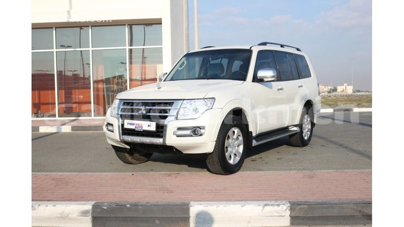 Big with watermark mitsubishi pajero ahal import dubai 1923