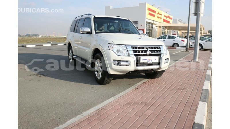 Big with watermark mitsubishi pajero ahal import dubai 1923