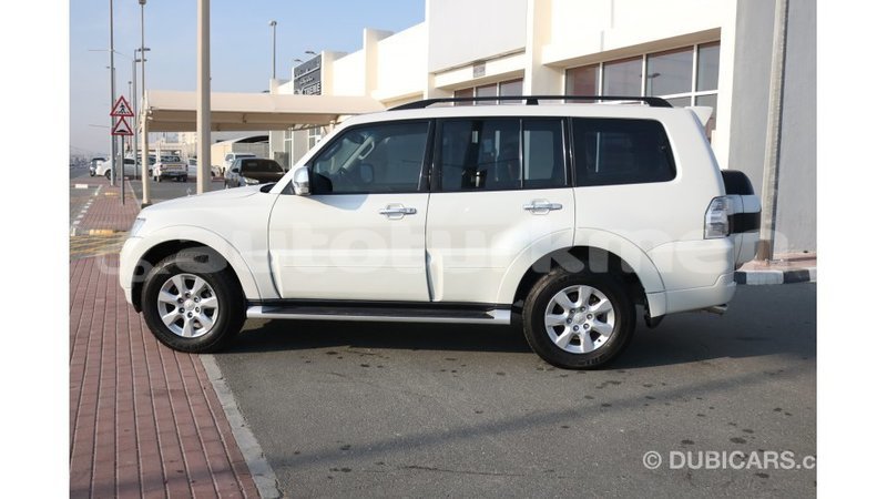 Big with watermark mitsubishi pajero ahal import dubai 1923