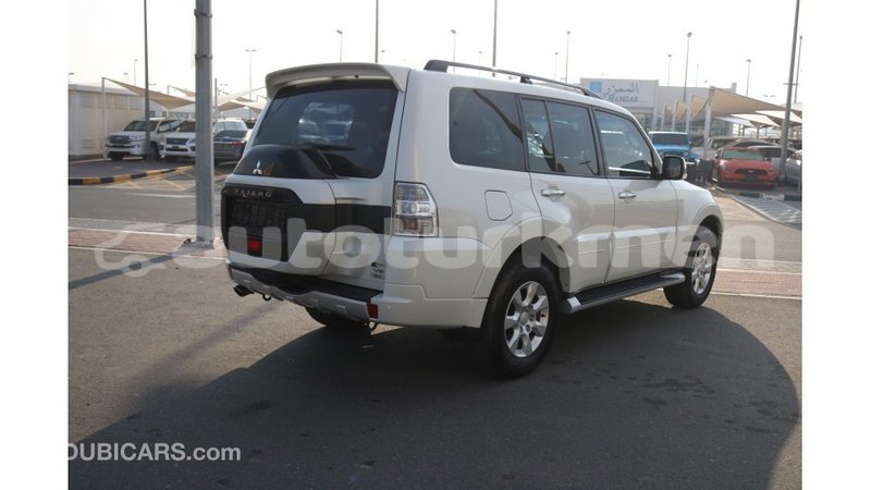 Big with watermark mitsubishi pajero ahal import dubai 1923