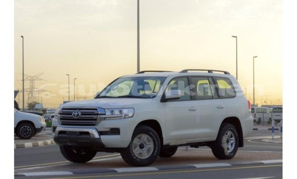 Buy Import Toyota Land Cruiser White Car in Import - Dubai in Ahal Buy Import Toyota Land Cruiser White Car in Import - Dubai in Ahal